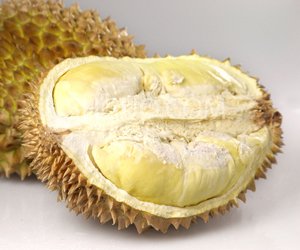 坐月子能吃榴蓮嗎?育兒專家建議產后宜溫補