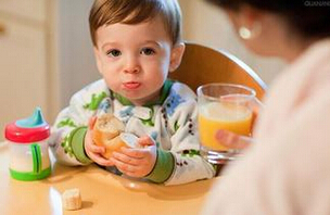 寶寶怎么吃鹽?寶寶正確吃鹽的方法