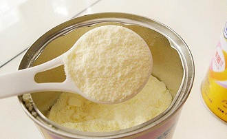 奶粉保質期一般多久?奶粉過期了還能繼續(xù)喝嗎