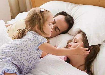 孩子什么時候分房睡好?如何說服孩子分房睡